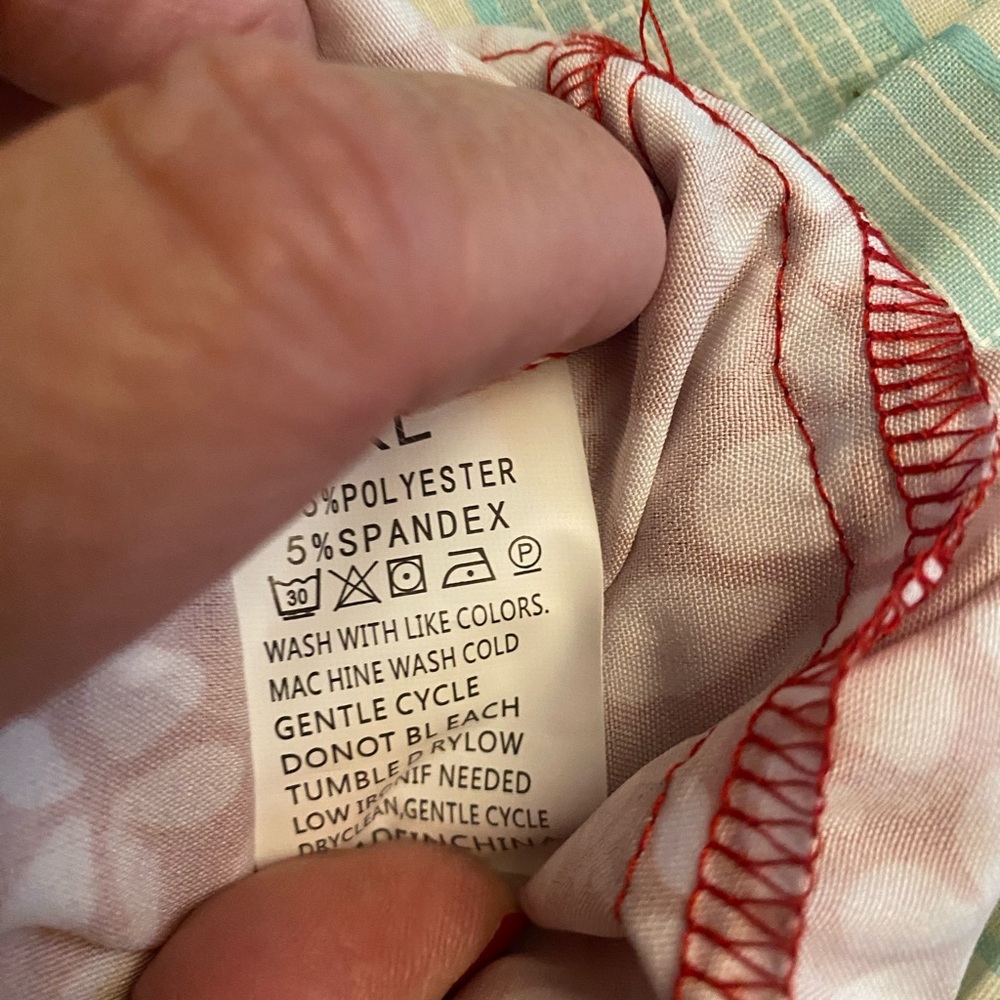 Pullover Dress - Picture 5 of 6